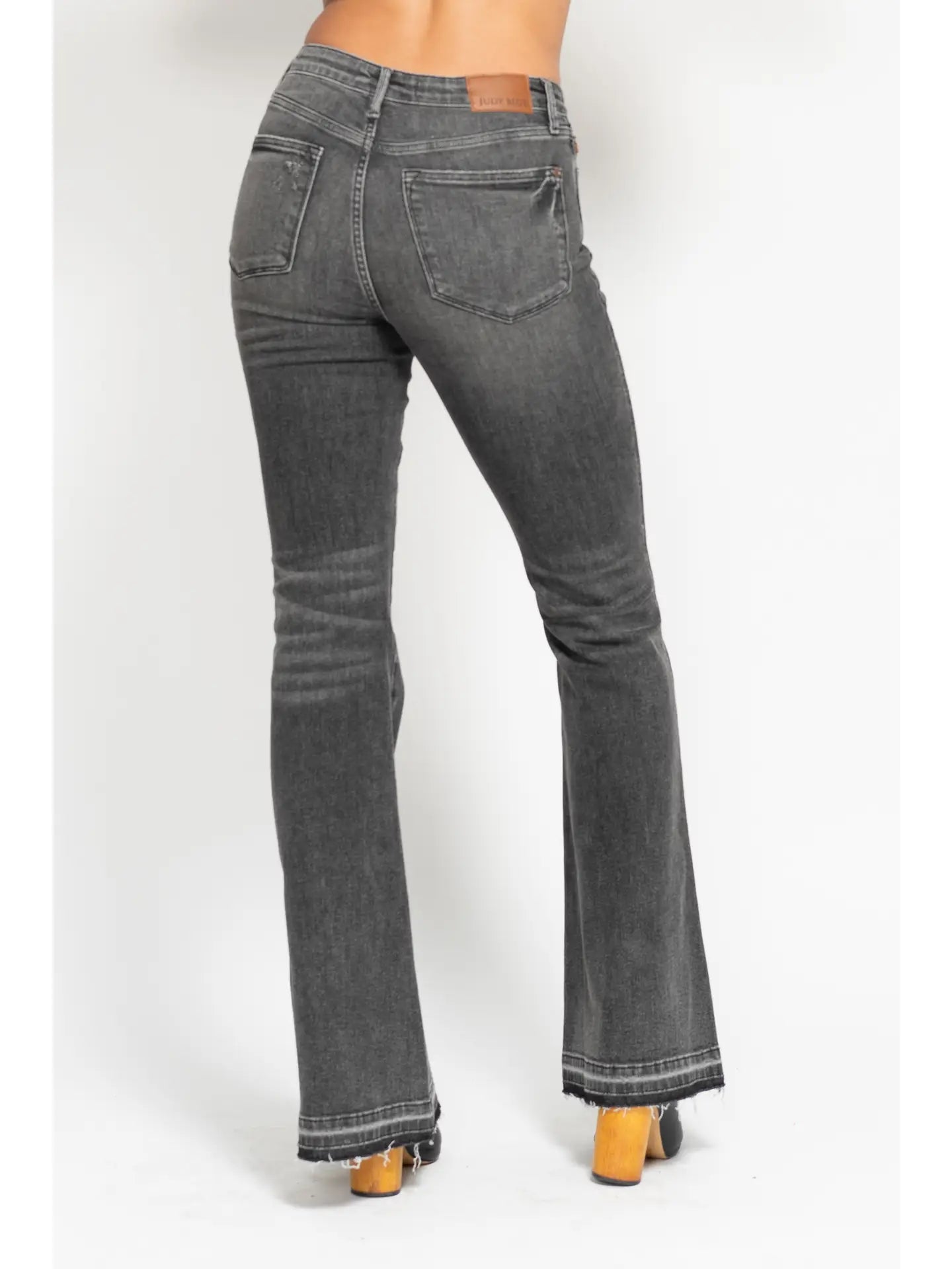 JUDY BLUE WASHED GRAY JEANS