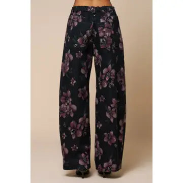 FLORAL PRINT BARREL LEG JEANS