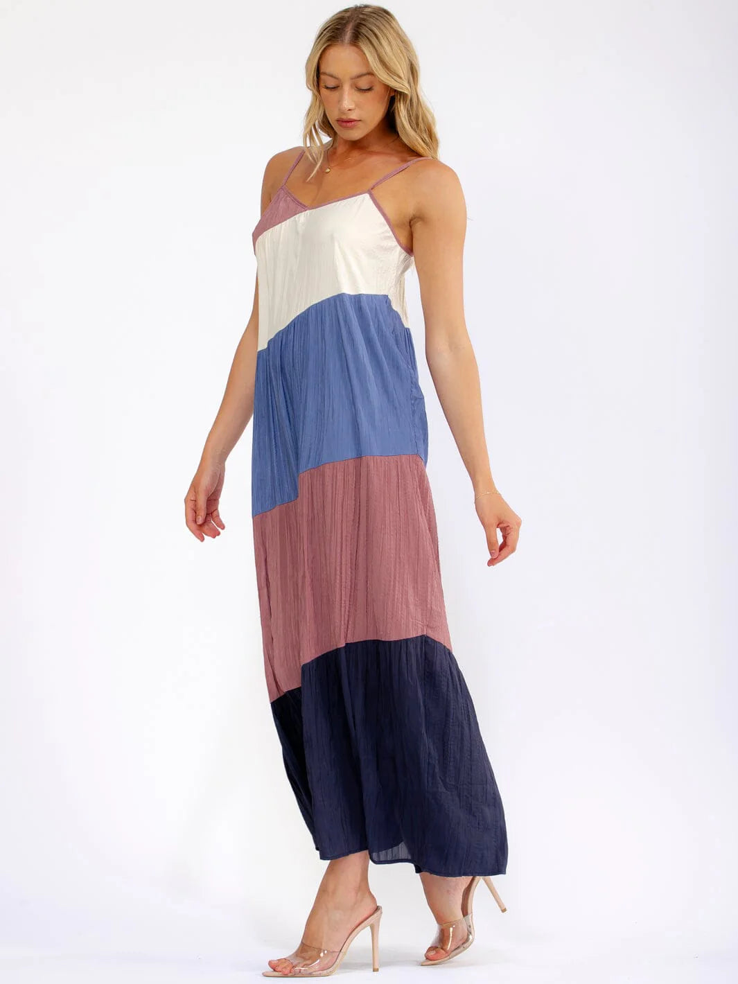 WOMEN'S SLEEVELESS MAXI DRESS