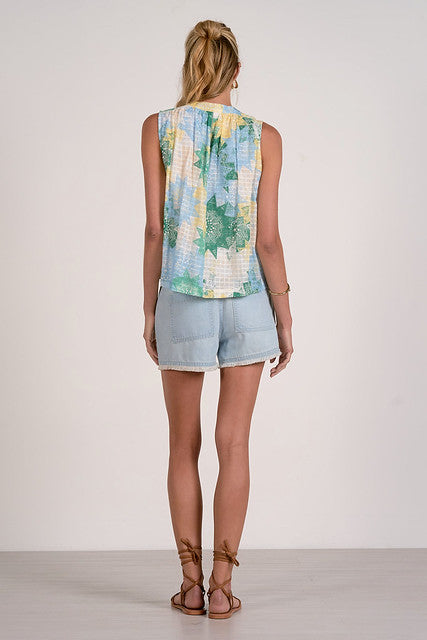 FLOWY SLEEVELESS TOP