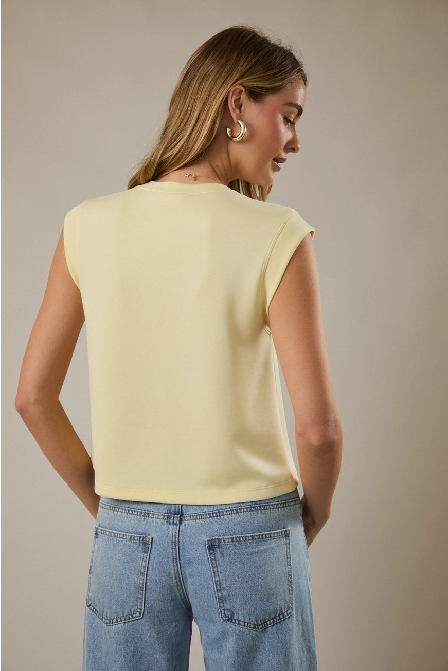 ROUND NECK SLEEVELESS TOP