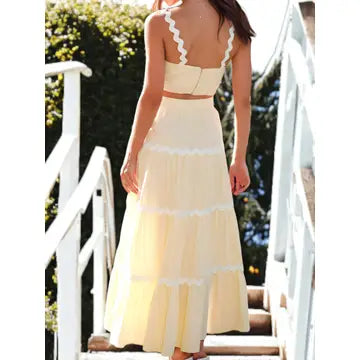 TWO-PIECE SET WITH RUFFLE SKIRT AND CROPPED TOP